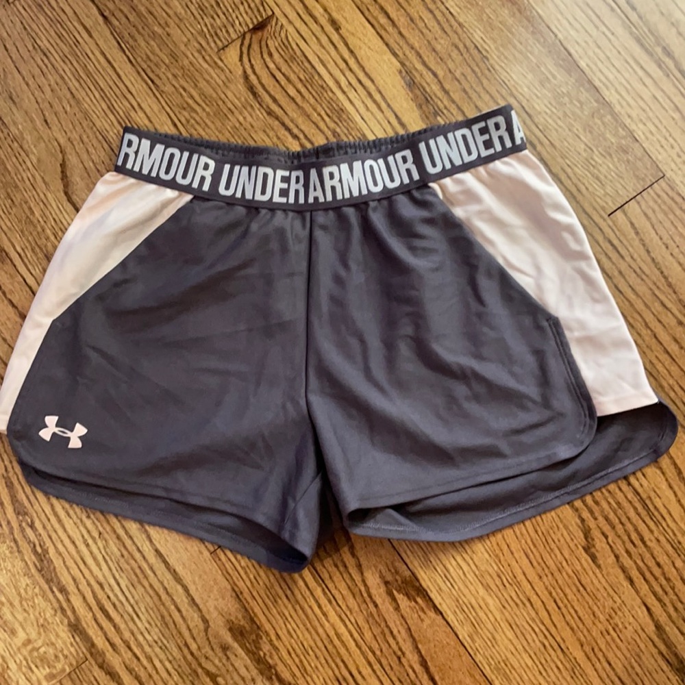 Women’s Under Armour Shorts. Size small.